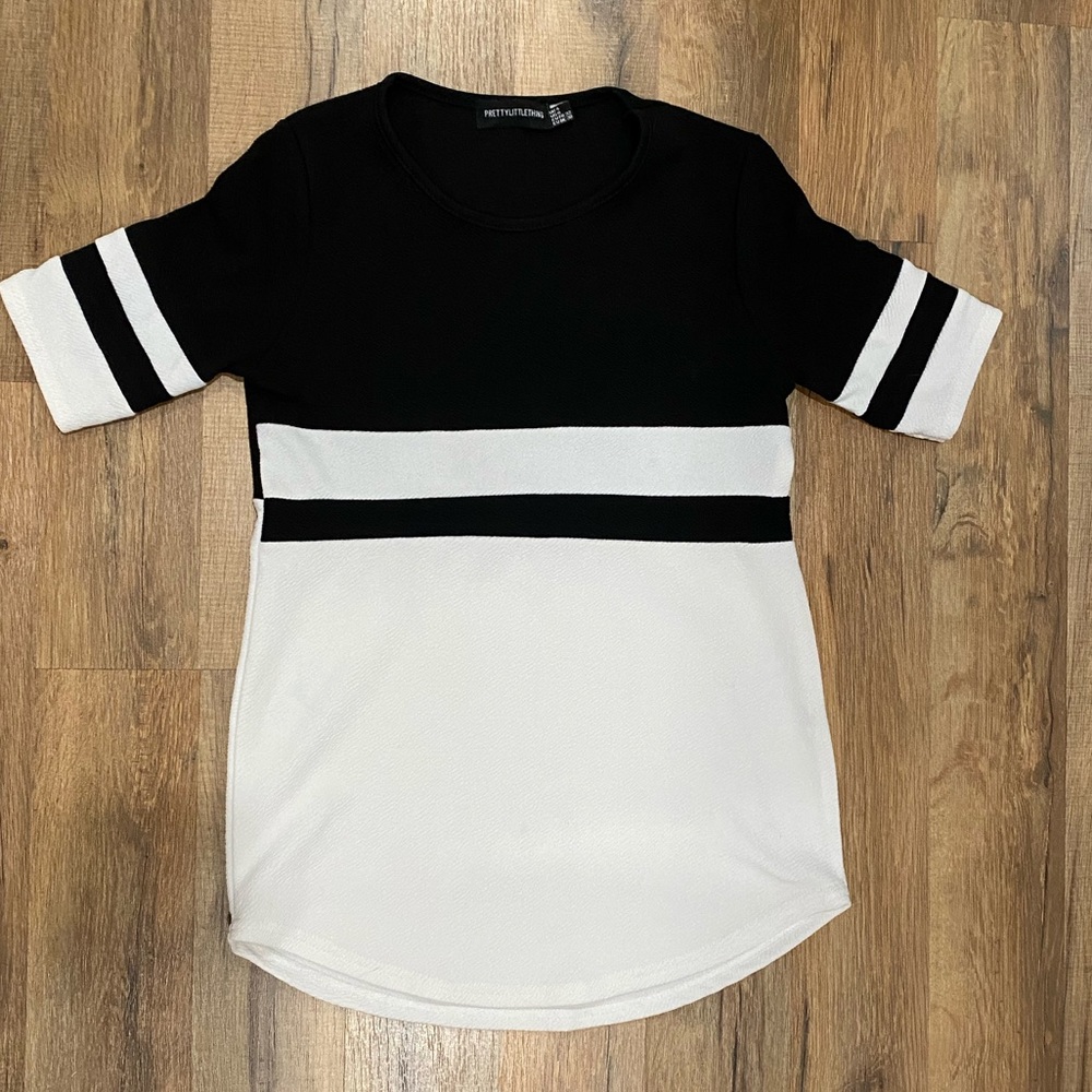 Pretty little thing black and white shirt size S